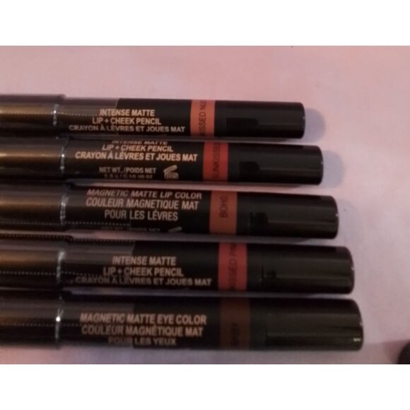 Nudestix Easy Nude Makeup Set Matte Lip & Cheek Pencils, Eye Pencil, Lip Primer - Picture 3 of 5